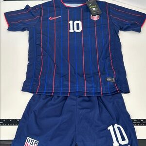 Nike Kids Navy Blue Red Pinstripe Soccer Jersey Set